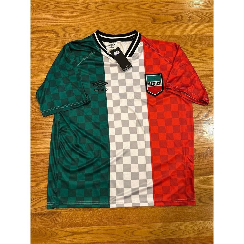 Umbro Men's Mexico Football Soccer Jersey M Shirt